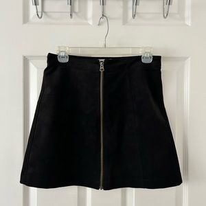 Wilfred Black Faux Suede Skirt - Small
